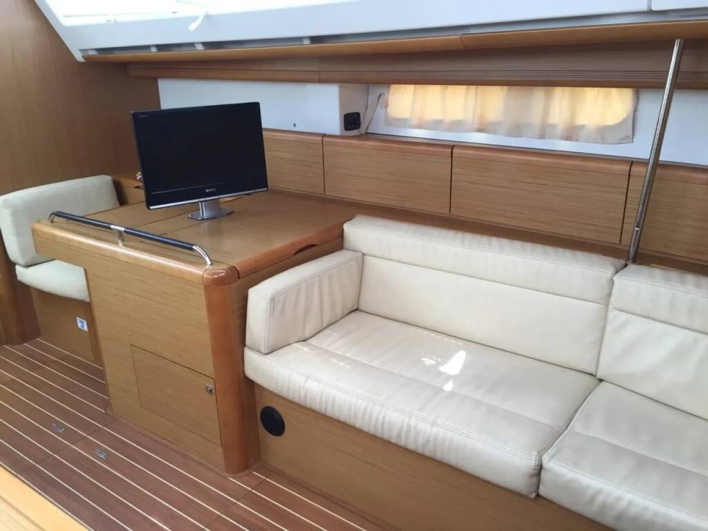 Sun Odyssey 50 DS Forus