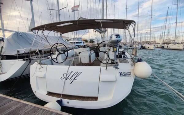 Sun Odyssey 519 Alf